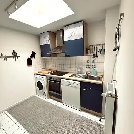 Apartment 2-zimmer-wohnung Im Herzen Von Munich