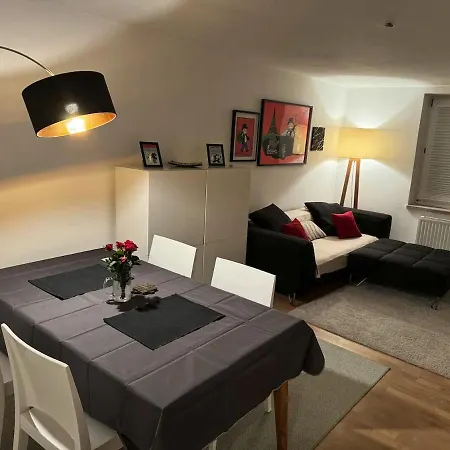 Apartment 2-zimmer-wohnung Im Herzen Von